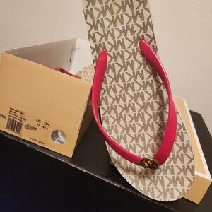 Michael Kors flip flop